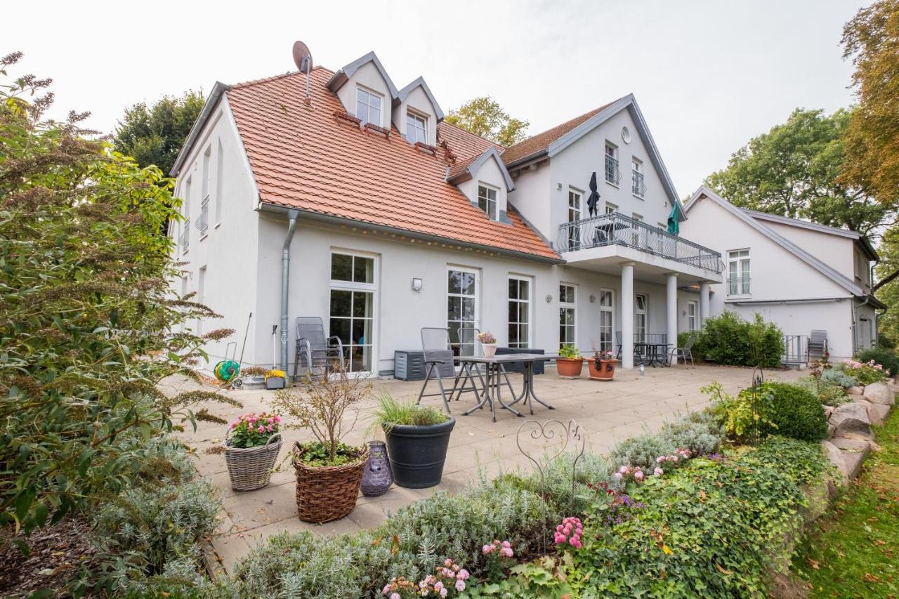 Herrenhaus Juergenshof Alt Schwerin Eksteriør bilde