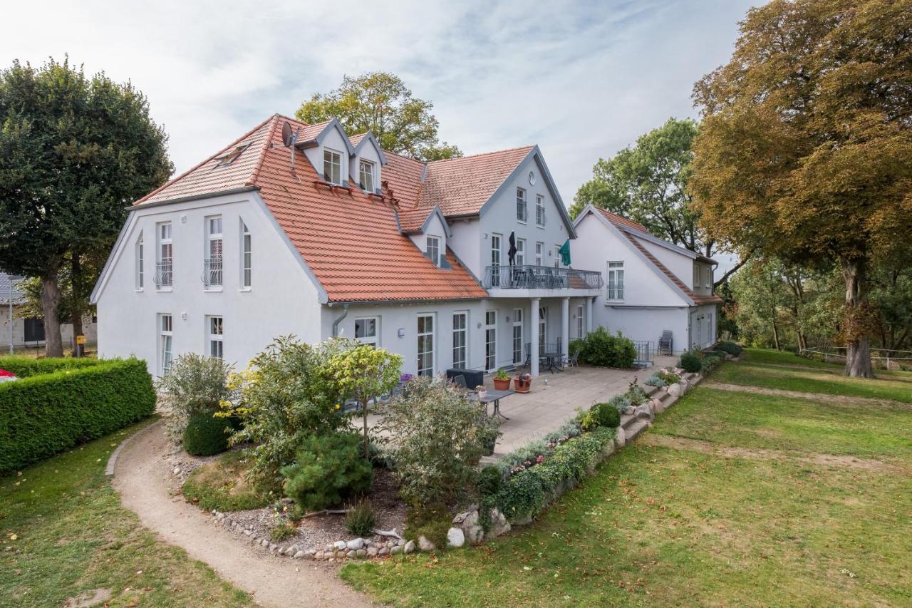 Herrenhaus Juergenshof Alt Schwerin Eksteriør bilde
